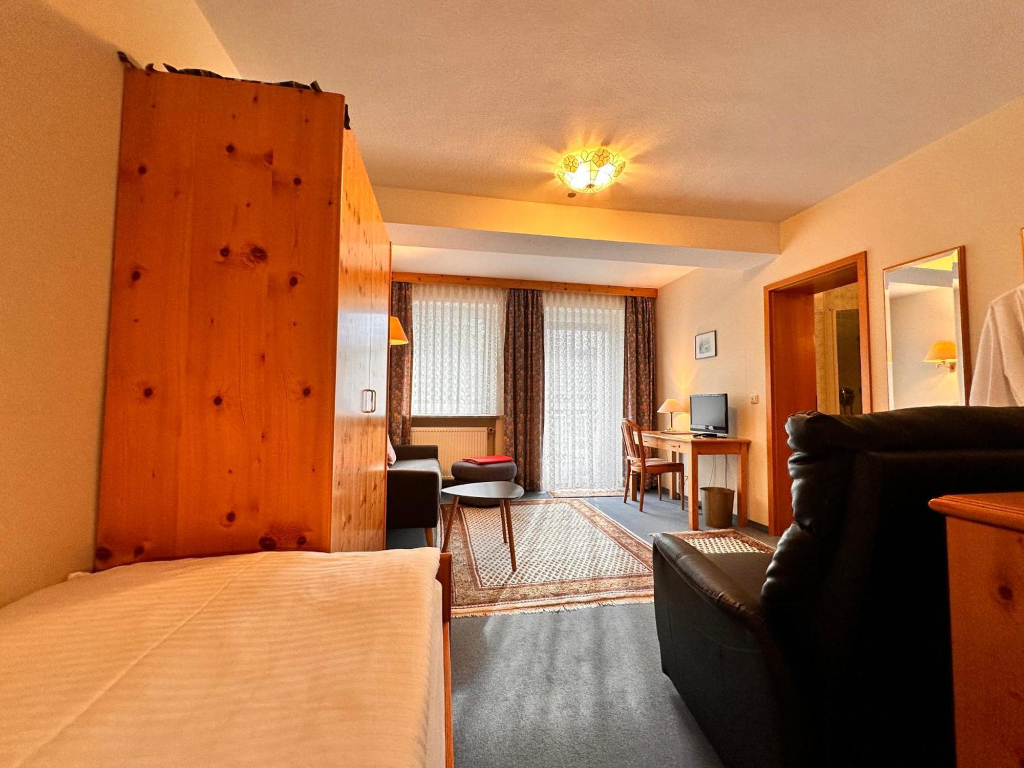 Pension Zum Loewen, Parkplatz, Fruehstueck, Wlan, Zentral Бад-Штебен Экстерьер фото