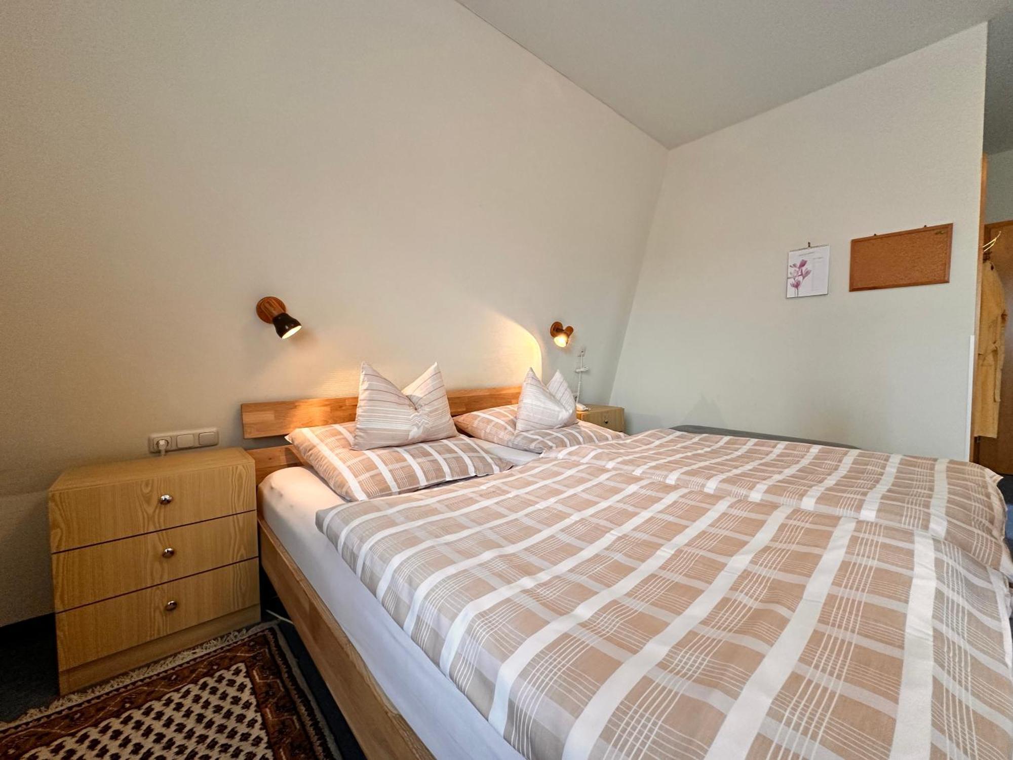 Pension Zum Loewen, Parkplatz, Fruehstueck, Wlan, Zentral Бад-Штебен Экстерьер фото