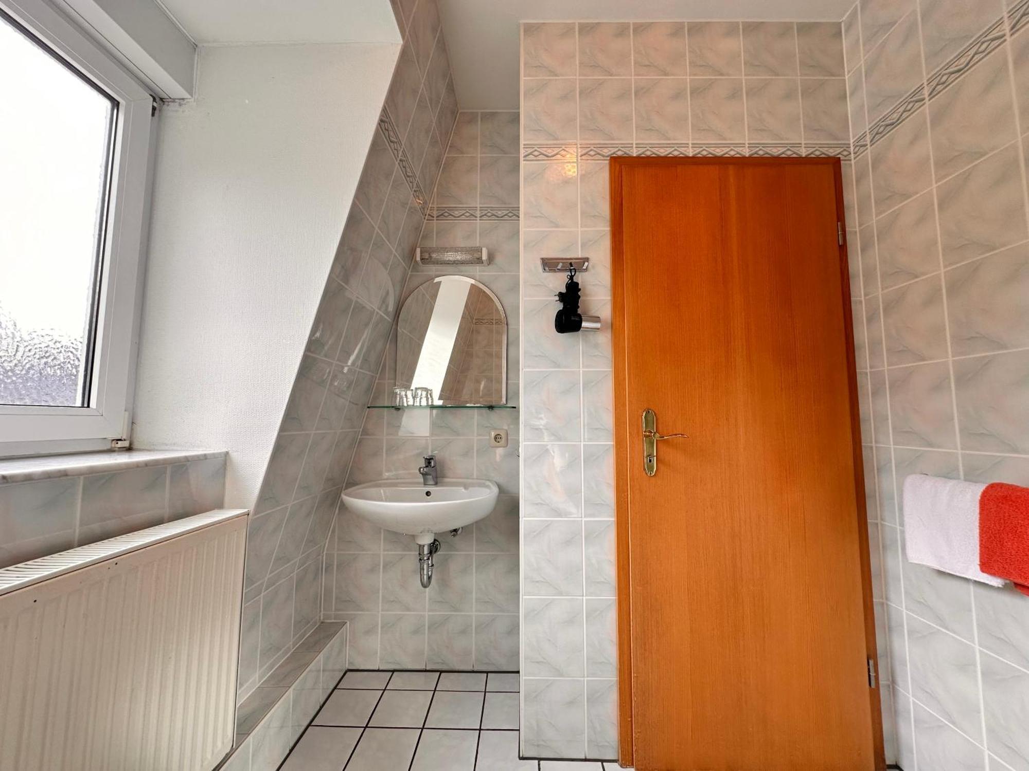 Pension Zum Loewen, Parkplatz, Fruehstueck, Wlan, Zentral Бад-Штебен Экстерьер фото