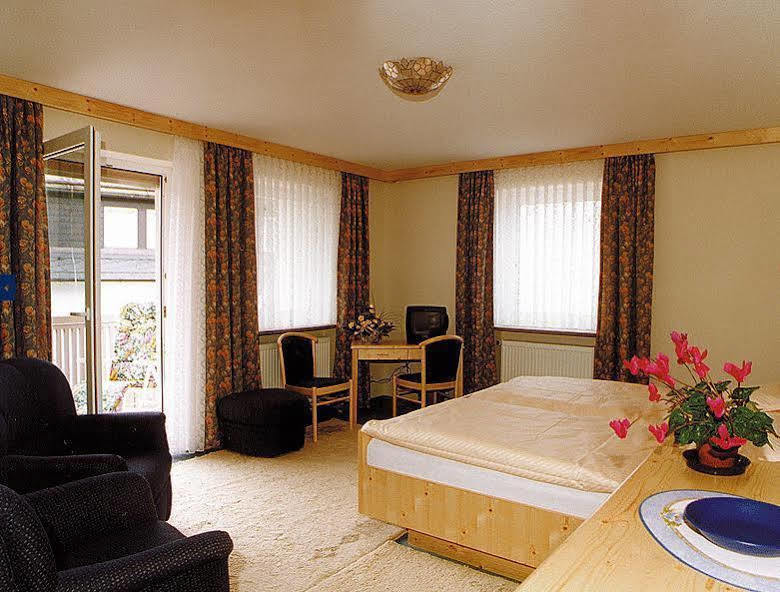Pension Zum Loewen, Parkplatz, Fruehstueck, Wlan, Zentral Бад-Штебен Экстерьер фото